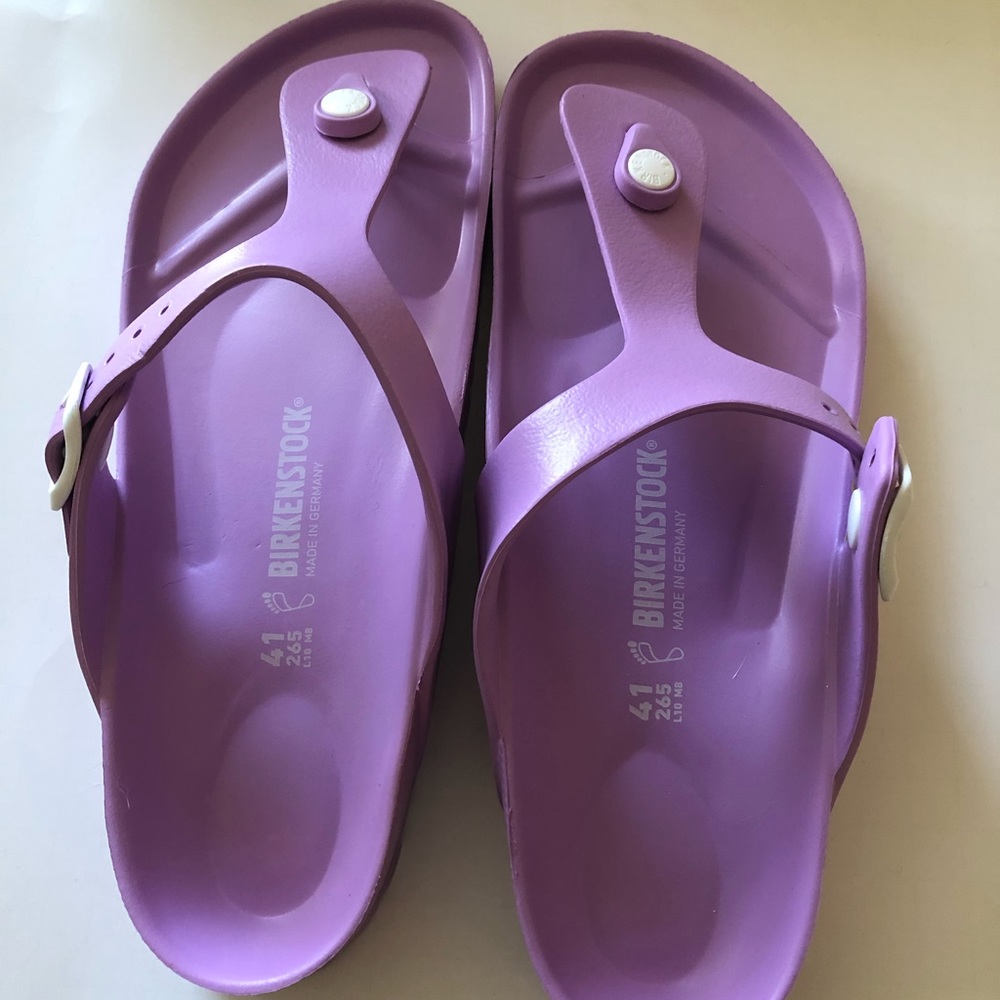 NWT Birkenstock Eva Lavender Gizeh Sandals